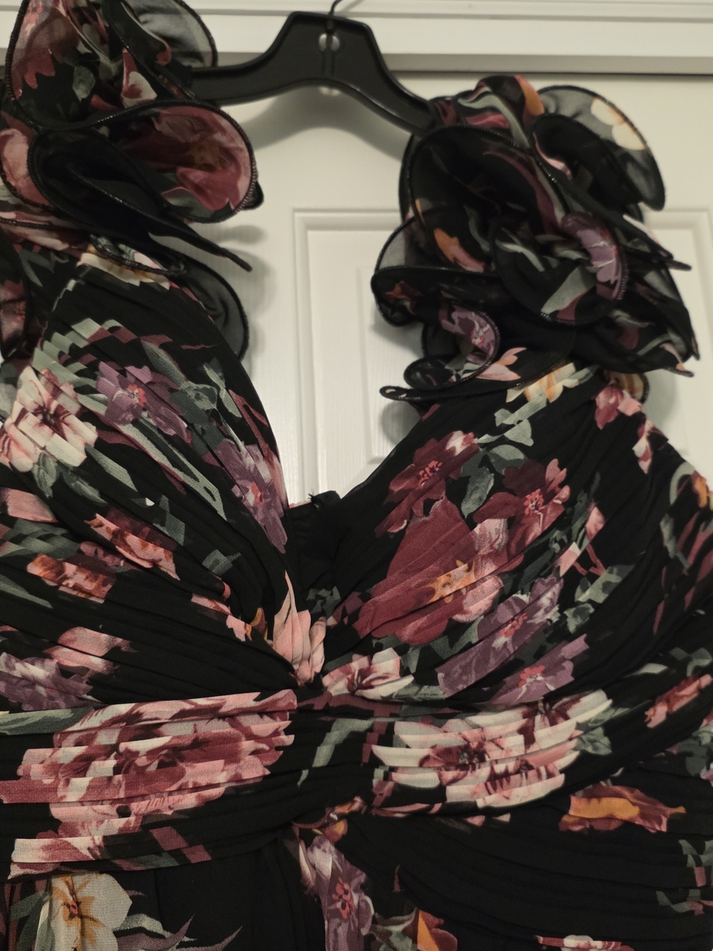 Macy's Black Floral Maxi Dress with Puff Sleeves and Self Tie - Picture 5 of 11